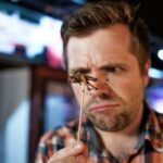 Pustite ih da jedu bube... Kako elita van dodira sa stvarnim svetom otkriva svoj prezir prema populaciji i šta sledi