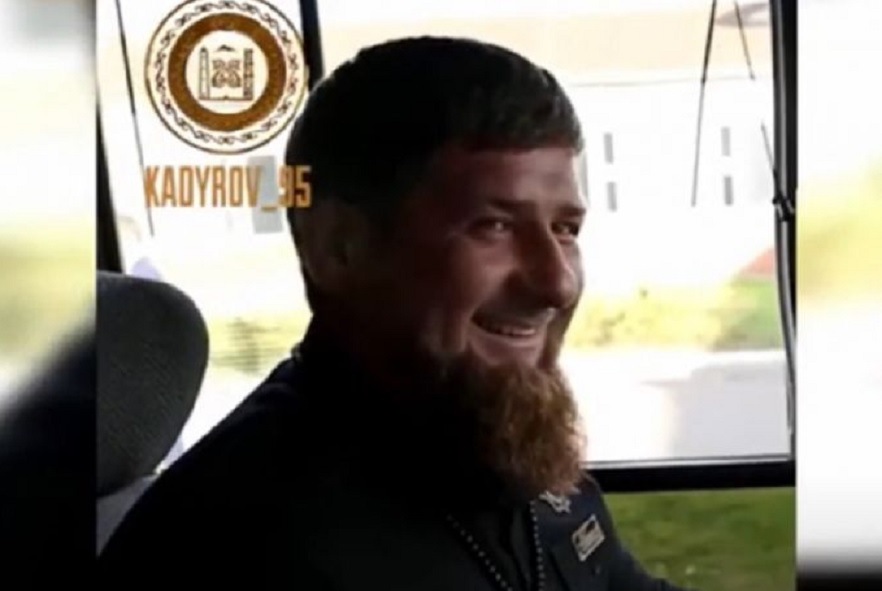  Kadirov prevozi zarobljene neonaciste iz Azova za Grozni! Militante čeka pakao na čečenski način
