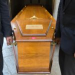 Rastuća inflacija u Britaniji primorava ljude da IZNAJMLJUJU kovčege