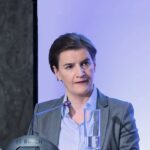 Brnabićka donirala 3 miliona evra NAŠEG novca Ukrajincima dok SRPSKE izbeglice još uvek grcaju