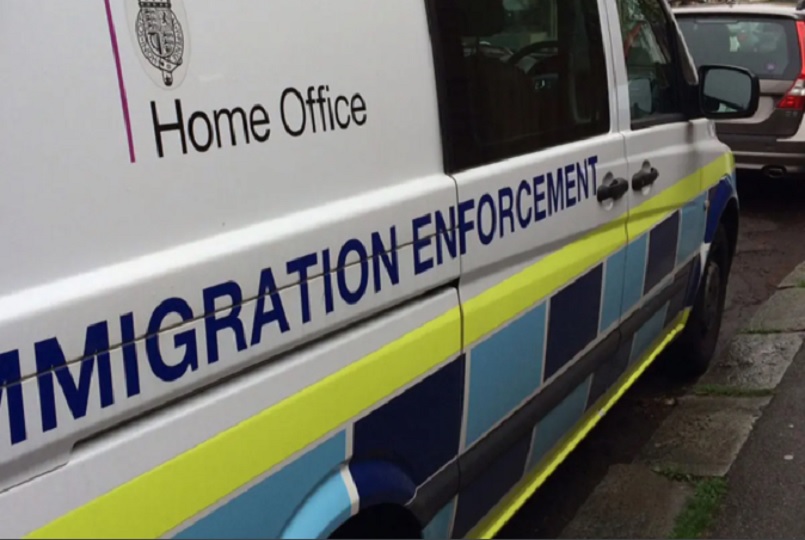  Velika Britanija planira masovnu deportaciju migranata u Albaniju, Kurdistan i Bangladeš
