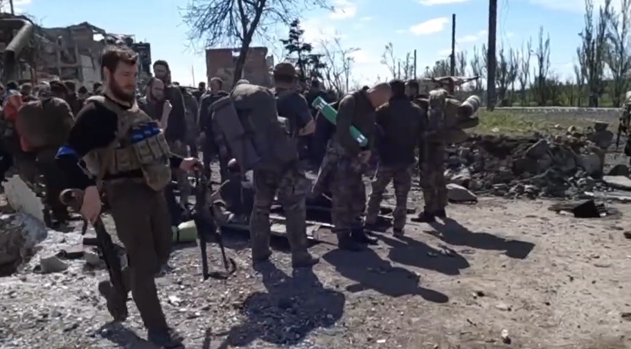  Više od polovine ukrajinske vojske napustilo Azovstalj