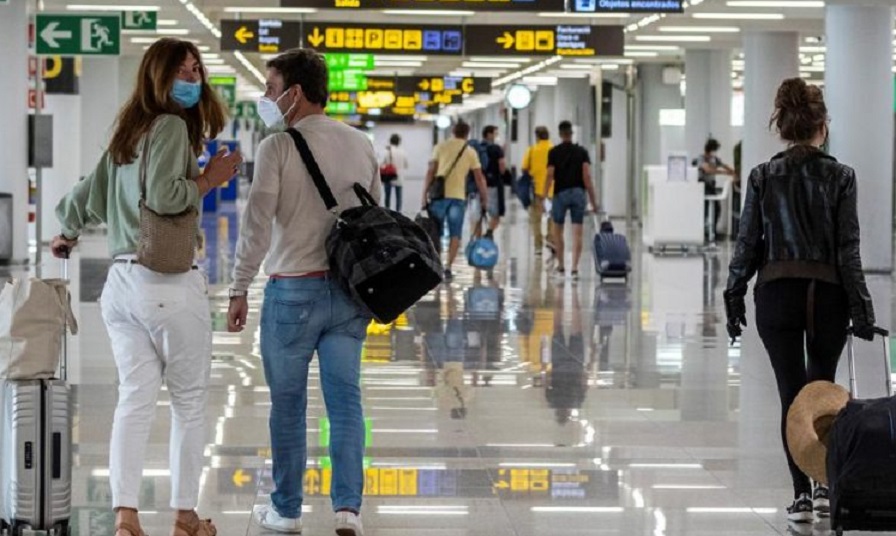  Ukinuto obavezno nošenje maski na aerodromima i letovima u EVROPI