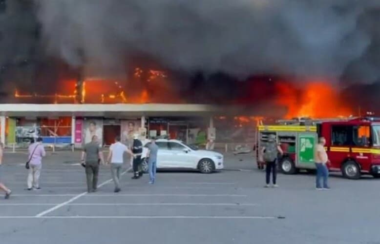  Svi mediji su preneli da je ruska vojska je granatirala tržni centar Amstor u Kremenčugu, šta se zaista desilo?