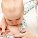 Direktorka CDC-a Rošel Valenski potpisala! U Americi će se od utorka protiv COVID-a 19 vakcinisati i bebe do 6 meseci starosti