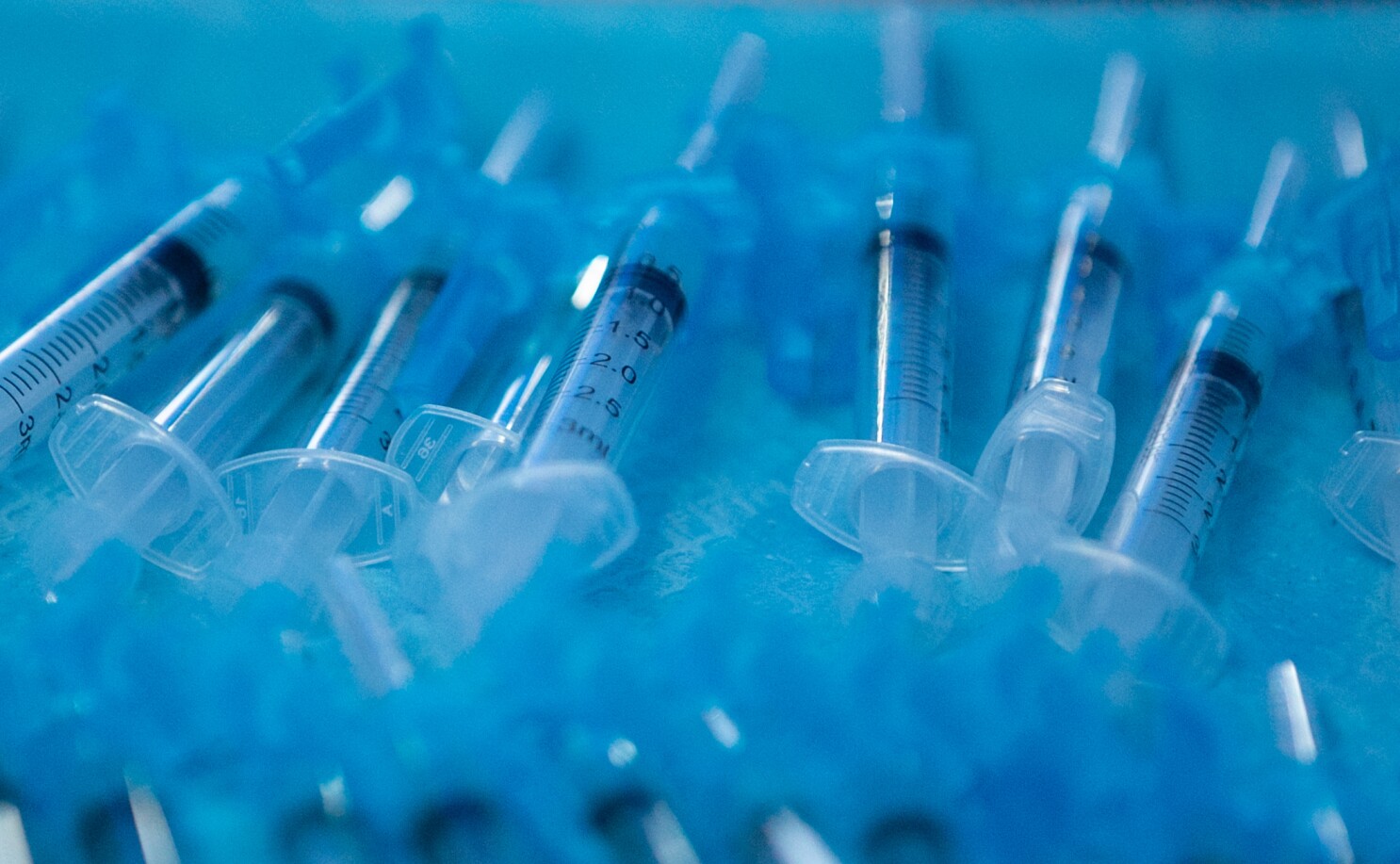  PODACI OTKRIVAJU: Veliki skok stope smrtnosti u Australiji nakon masovne vakcinacije protiv COVID-a