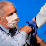 Fauči: Nećemo iskoreniti COVID, biće potrebne GODIŠNJE BUSTER VAKCINE