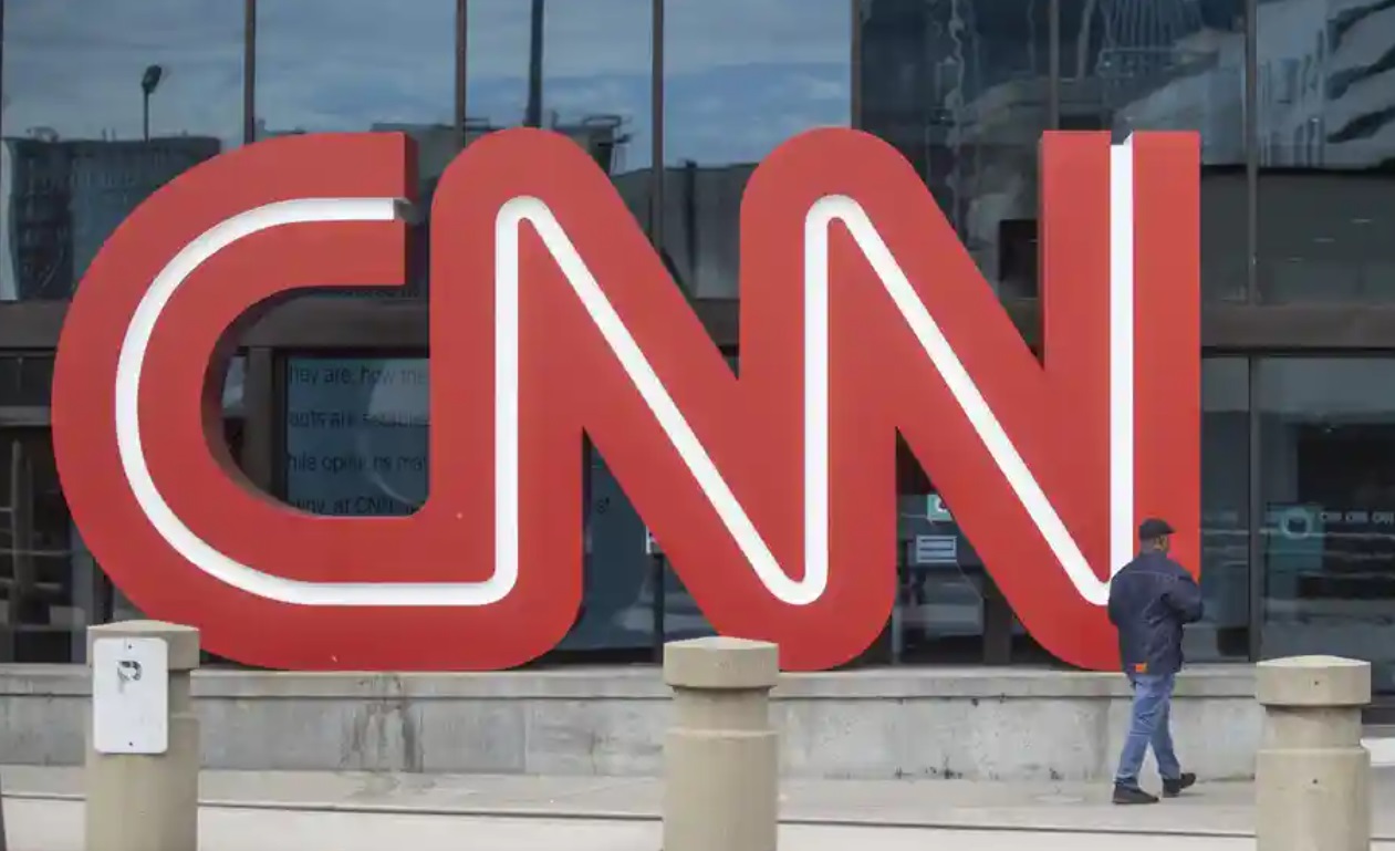  Panika i dezinformacije! CNN u novom intervjuu prenosi teorije o mogućem izbijanju KOLERE u Mariupolju