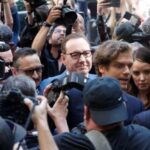 Šta sve možeš kad si deo Holivudske "elite"! KEVIN SPEJSI pušten uz kauciju za četiri optužnice seksualnog zlostavljanja