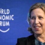 Izvršna direktorka YouTube-a uverava elite Davosa da će nastaviti sa cenzurom