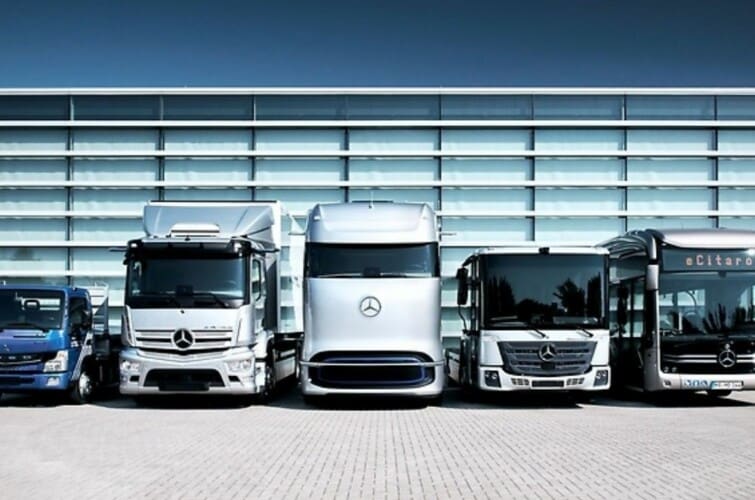  Nemački proizvođač kamiona Daimler Truck lansira vozila koja pokreće TEČNI VODONIK