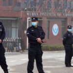 Kinezi zapenili od besa nakon što je iz SZO-a rečeno da treba nastaviti istragu mogućeg CURENJA VIRUSA IZ Vuhanske laboratorije