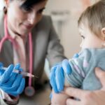 U Americi je danas počela vakcinacija beba od 6 meseci- FDA već poziva da se i deci daju tri doze mRNA vakcine protiv COVID-a