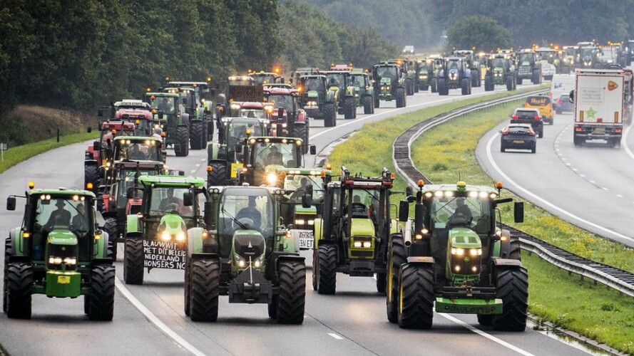  Poljoprivrednici iz Holandije blokirali granicu između te zemlje i Nemačke- Slede još veći protesti sa kamiondžijama (VIDEO)