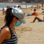 "Stručnjaci" u Srbiji traže da narod natakari maske na 40 stepeni: Narod je neodgovoran, ne razmišljaju o koroni