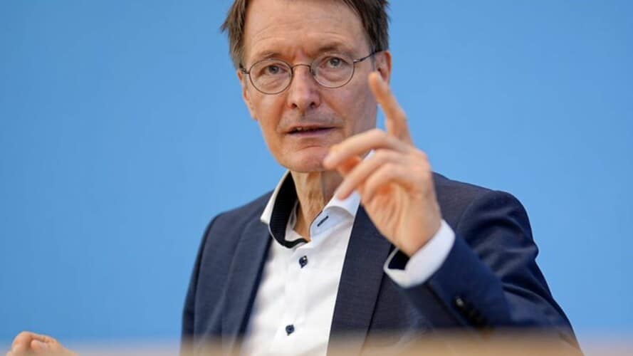  Nemački ministar zdravlja se zagreva pred jesen! Tvrdi da moraju da se vrate “korona mere”