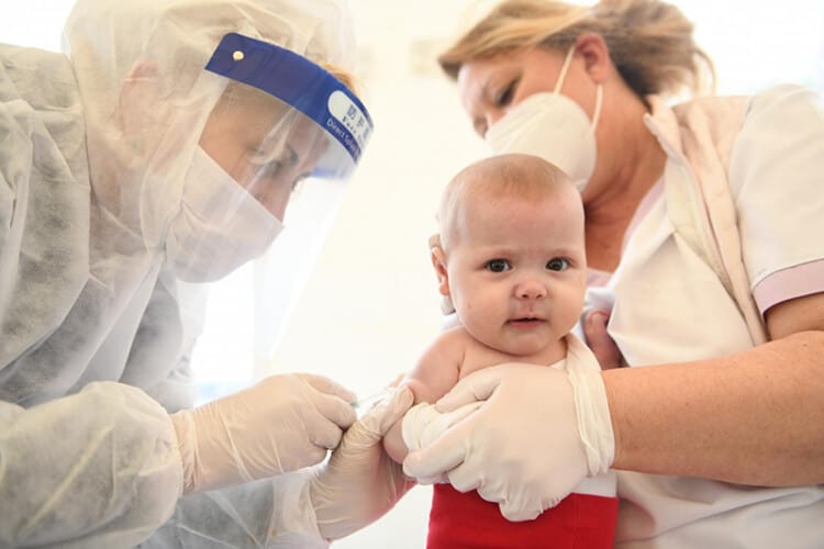  Kanada započinje vakcinaciju dece od 6 meseci