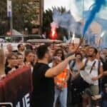 Protest u Novom Sadu! Nekoliko incidenata a glavnu reč vodi Vučićeva opozicija i ANTIFA