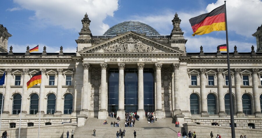  Restrikcije za Bundestag: Nemački parlamenti smanjuju hlađenje leti i grejanje tokom zime