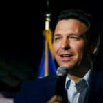 Koji CAR! DeSantis će Vašingtonovu pomoć za kovid raspodeliti ka 60.000 socijalno ugroženih porodica