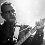 VAKCINA SPAŠAVA?! Basista poznatog benda "iznenada" preminuo samo nekoliko sati pre nastupa