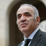 Gari Kasparov ponovo vređa: Srbi su agresori a Đoković primer društvene zatupljenosti
