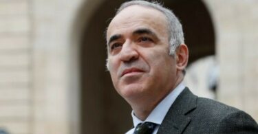 Gari Kasparov ponovo vređa: Srbi su agresori a Đoković primer društvene zatupljenosti