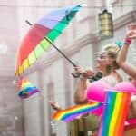 Šveđani planiraju da dozvole deci od 16 godina da menjaju pol ali zabranjeno im je da kupuju cigare