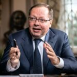 Ruski ambasador u Britaniji: Ukrajina će morati da odluči ili da nastavi da klizi u propast