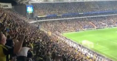 Turci pokazali na čijoj su strani! Ceo stadion Fenerbahčea skandira ime Vladimira Putina na utakmici protiv Kijevskog Dinama (VIDEO)