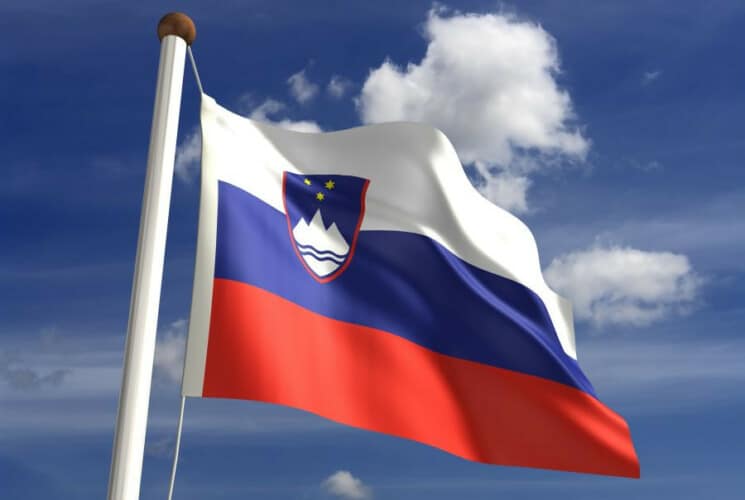  Slovenija legalizovala GEJ BRAKOVE uprkos činjenici da su Slovenci tri puta glasali protiv