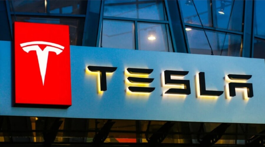  Tesla obustavlja proizvodnju u fabrikama u Berlinu i Šangaju