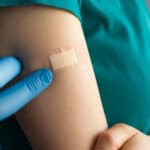 Počinju sudski procesi zbog neželjenih efekata nakon VAKCINACIJE protiv COVID-a