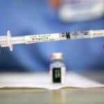 Još jedan krug EKSPERIMENTA! New York Post- Nove vakcine će se davati ljudima i pre završenih testova efikasnosti