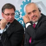 Vučić potpisuje da hrani Albance u slučaju krize