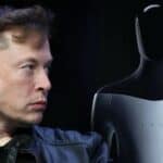 ILON MASK za kineske medije o svojim robotima koji će zameniti ljude i čipovima koji će spojiti čoveka i VEŠTAČKU INTELIGENCIJU