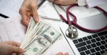 Galup: Amerikanci smanjuju troškove da bi mogli da plate medicinske račune
