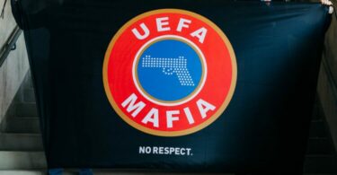 UEFA kaznila Fenerbahče zbog skandiranja imena "Vladimir Putin"