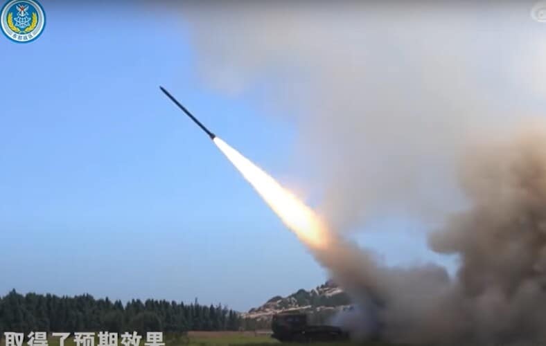  Kineska vojska izvela „precizne raketne udare“ u Tajvanskom moreuzu(VIDEO)