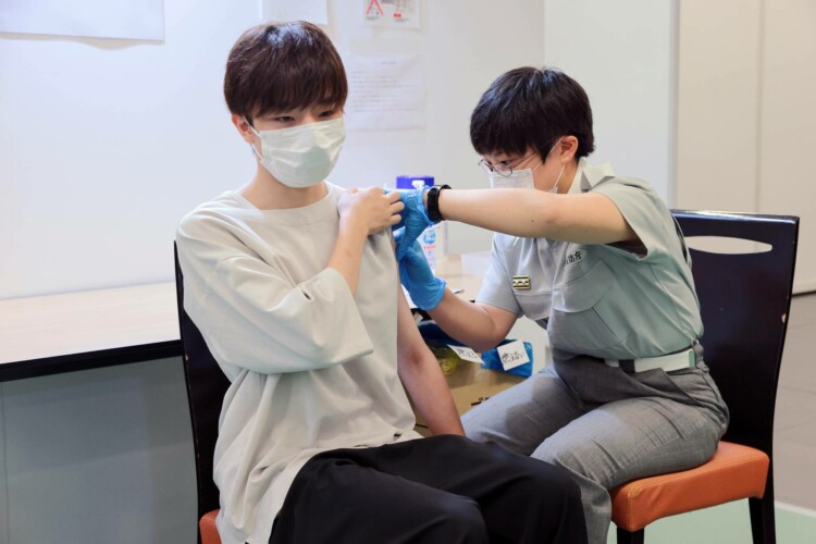  Japanska vlada se odala: Na jesen nove vakcine i novo EKSPERIMENTISANJE