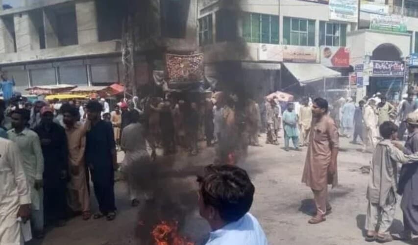  REVOLUCIJA U PAKISTANU! Demonstracije širom zemlje- Građani rasturili kancelarije ELEKTRODISTRIBUCIJE (VIDEO)