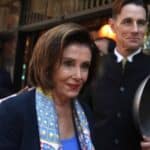 Frka oko Pelosi i Pekinga je bila nameštaljka! Otkriveno- Sin Pelosijeve je multimilionski investitor u KINESKOJ 5G kompaniji