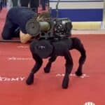 Ruski sajam oružja: Robot Pas opremljen RPG lanserom