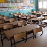 Doneta je odluka za početak školske godine- Da li će opet deci natakariti maske?!