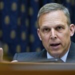 Nastavlja se pritisak na Republikance: FBI zaplenio telefon kongresmena