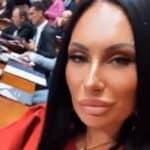 Uvek može gore! Pogledajte kako nova poslanica SNS-a snima selfije nakon polaganja zakletve u skupštini