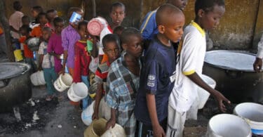 Kaša sa gusenicama- Ovo je plan Velike Britanije za rešavanje gladi u Africi: Jedite više buba