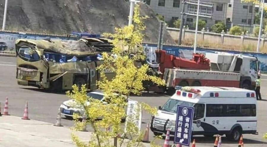  KINA: 27 poginulih u autobousu koji je prevozio kineze u kovid logor