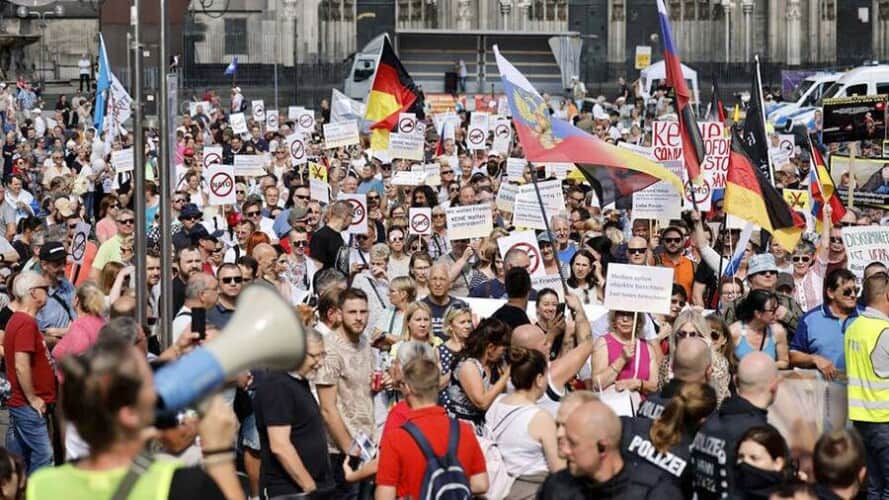  KELN: VELIKI PROTEST podrške Rusiji i protiv naoružavanja Kijeva