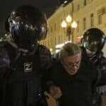 Ludilo MOZGA! Muškarac u Rusiji se samozapalio kako bi izbegao mobilizaciju (VIDEO)